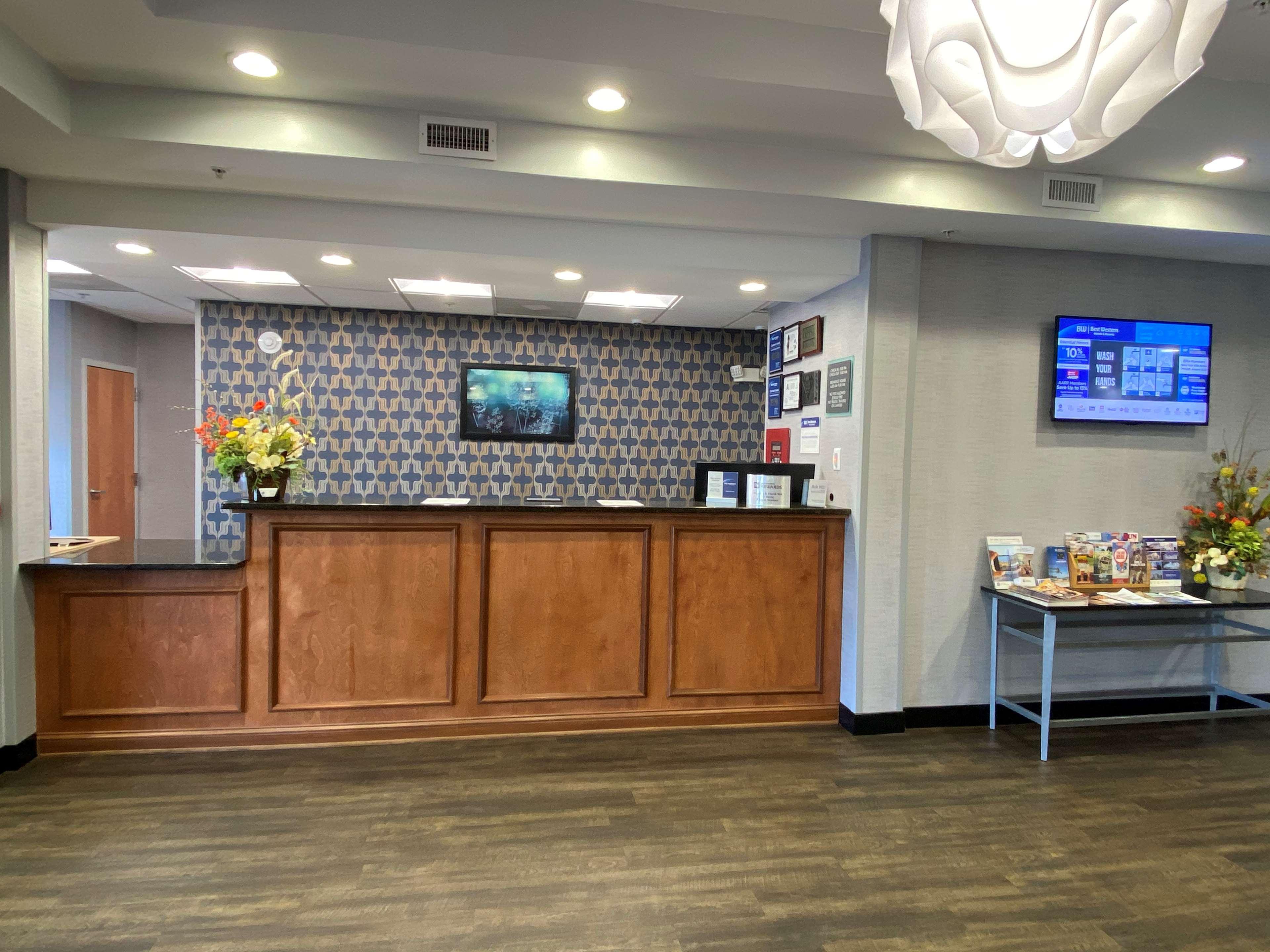 Best Western Smithfield Inn Exterior photo