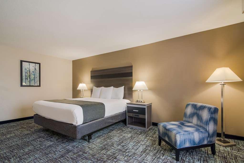 Best Western Smithfield Inn Room photo